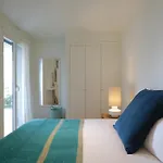 Elegant 2br With Pool & Garden Διαμέρισμα